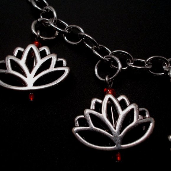 Necklace & Earrings Set - Lotus Flowers - Picture 3 of 3
